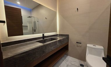 Casa en VENTA de LUJO CON ALBERCA Fraccionamiento PLAYAS DEL CONCHAL