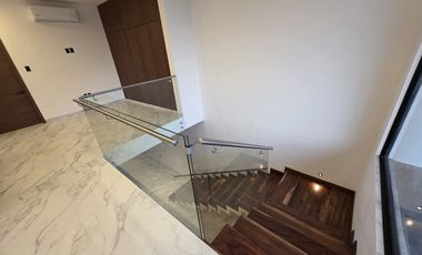 Casa en VENTA de LUJO CON ALBERCA Fraccionamiento PLAYAS DEL CONCHAL