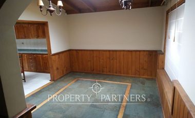 En arriendo amplia casa comercial sector Inés de Suarez