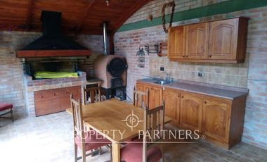 En arriendo amplia casa comercial sector Inés de Suarez