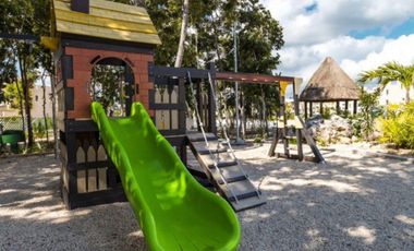 casa de 2 recámaras y 3 baños en renta en playa del carmen en real amalfi con seguridad 24hrs y casa club con gimnasio