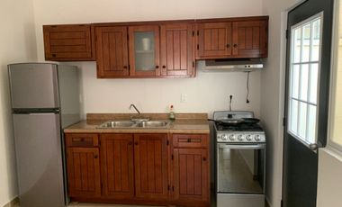 casa de 2 recámaras y 3 baños en renta en playa del carmen en real amalfi con seguridad 24hrs y casa club con gimnasio