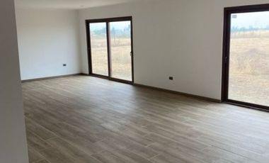 Hermosa Casa Estilo Chilena , El Olivar