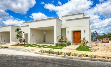 Casa en Venta en Privada Residencial Ukum, Conkal