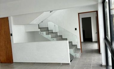 CASA EN VENTA EN BRISAS