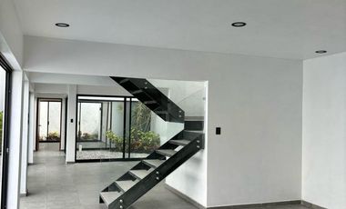CASA EN VENTA EN BRISAS