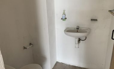 Local en  Renta en Av. Las Torres esq Heriberto Enriquez