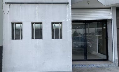 Local en  Renta en Av. Las Torres esq Heriberto Enriquez