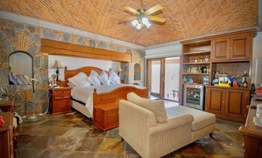 CASA EN VENTA FRACCIONAMIENTO TABACHINES