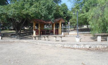 Venta dos casas en terreno 18660 m2,  Zona Carretera Nacional , El Barro , N.L.