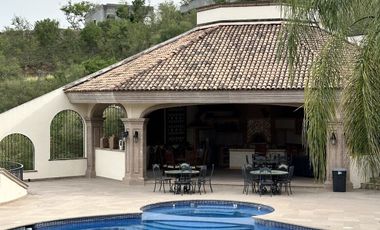 Venta dos casas en terreno 18660 m2,  Zona Carretera Nacional , El Barro , N.L.