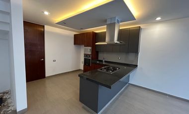 CASA EN VENTA AL NORTE EN 422