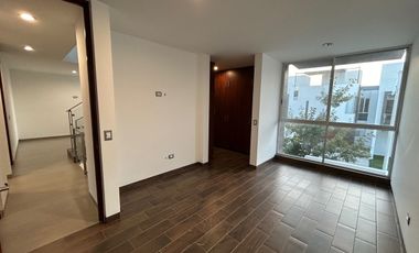 CASA EN VENTA AL NORTE EN 422