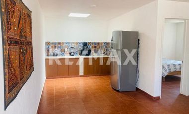 CASA Y 3 DEPARTAMENTOS EN PROPIEDAD DE 1,216 M2 EN GUANAJUATO