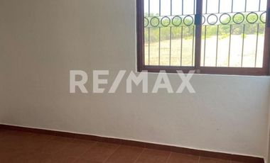 CASA Y 3 DEPARTAMENTOS EN PROPIEDAD DE 1,216 M2 EN GUANAJUATO