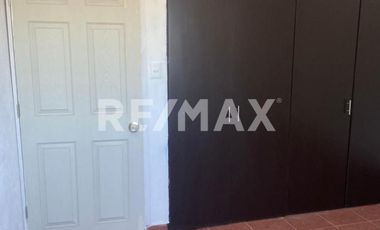 CASA Y 3 DEPARTAMENTOS EN PROPIEDAD DE 1,216 M2 EN GUANAJUATO