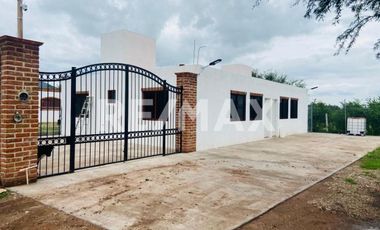 CASA Y 3 DEPARTAMENTOS EN PROPIEDAD DE 1,216 M2 EN GUANAJUATO