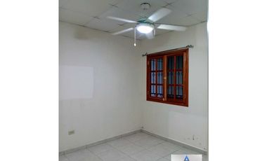 Vendo casa tipo duplex super amplio en Villa María, Bágala