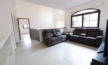 CASA EN EL DORAL SEMIAMOBLADA 4 RECAMARAS COSTA SUR YL