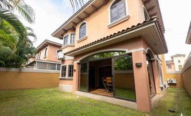 CASA EN EL DORAL SEMIAMOBLADA 4 RECAMARAS COSTA SUR YL