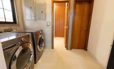 CASA EN EL DORAL SEMIAMOBLADA 4 RECAMARAS COSTA SUR YL