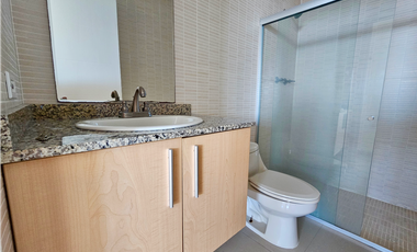 SEA CONFIABLE VENDE O ALQUILA APARTAMENTO EN SEVILLA TOWERS