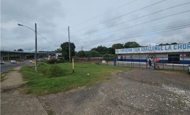 Se vende Terreno Comercial de 2100m2 en La Chorrera