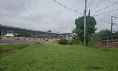 Se vende Terreno Comercial de 2100m2 en La Chorrera