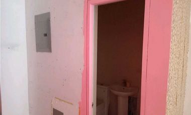 LOCAL / PUEBLO NUEVO / PH POLI / 100 M2 / PLANTA ALTA / VACIO