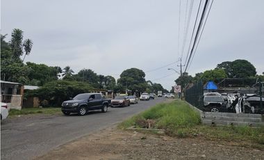 Venta de Terreno Comercial en La Chorrera, Vía La Mitra
