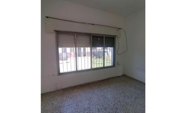 Casa y departamento en venta. Apto edificio. San Lorenzo, Santa Fe