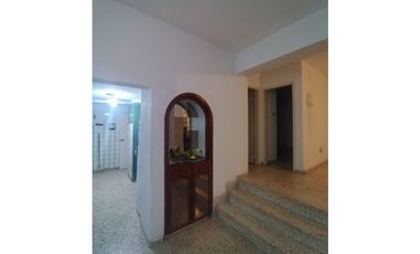 Casa y departamento en venta. Apto edificio. San Lorenzo, Santa Fe