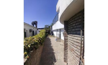 Casa y departamento en venta. Apto edificio. San Lorenzo, Santa Fe