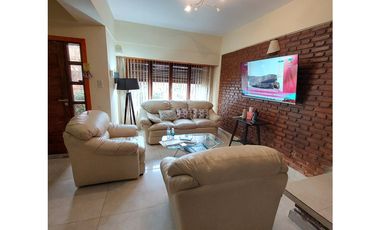 CHALET 5 AMBIENTES A RECICLAR VILLA PRIMERA