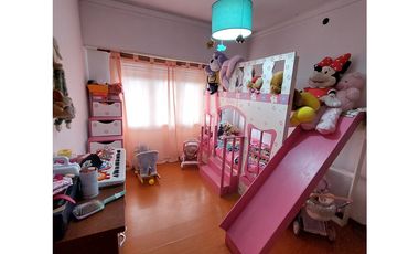 CHALET 5 AMBIENTES A RECICLAR VILLA PRIMERA