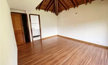 Casa en El Retiro Fizebad en Arriendo
