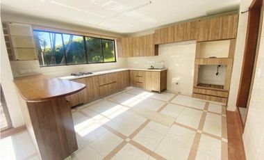 Casa en El Retiro Fizebad en Arriendo