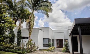 Casa Moderna en Llanogrande para Arriendo