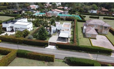 Casa Moderna en Llanogrande para Arriendo