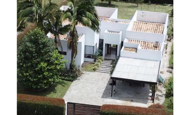 Casa Moderna en Llanogrande para Arriendo