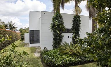 Casa Moderna en Llanogrande para Arriendo