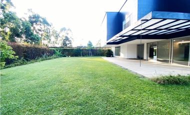 Casa en Arriendo en Llanogrande unidad cerrada