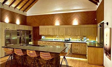 Casa en Arriendo Amoblada en Llanogrande Antioquia