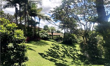 Venta Casa finca 18.000 m² con 20 pesebreras – Rionegro, Capiro