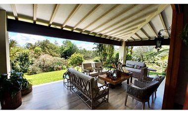 Venta Casa finca 18.000 m² con 20 pesebreras – Rionegro, Capiro