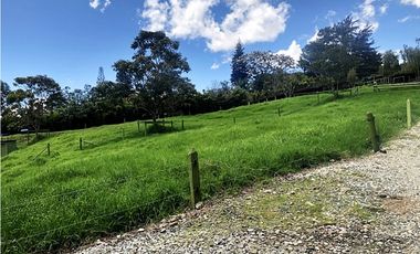 Venta Casa finca 18.000 m² con 20 pesebreras – Rionegro, Capiro