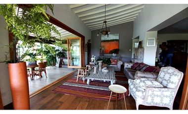 Venta Casa finca 18.000 m² con 20 pesebreras – Rionegro, Capiro