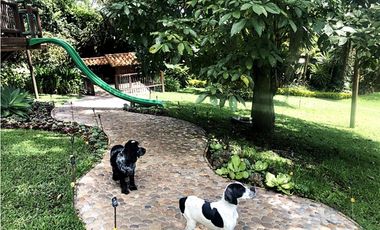 Venta Casa finca 18.000 m² con 20 pesebreras – Rionegro, Capiro