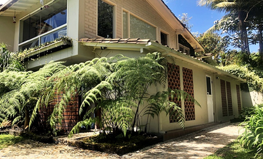 Venta Casa finca 18.000 m² con 20 pesebreras – Rionegro, Capiro