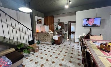 Casa PH en venta en Ituzaingo Norte